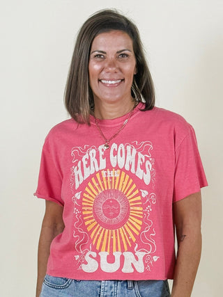 Here Comes the Sun Graphic Crop Top