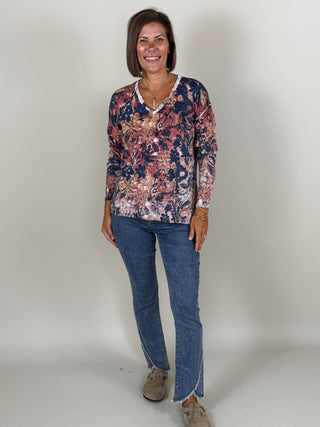 Amy V-Neck Reverse Print Sweater