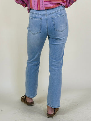 [TRIBAL] Sophia Curvy Hugging Straight Jeans