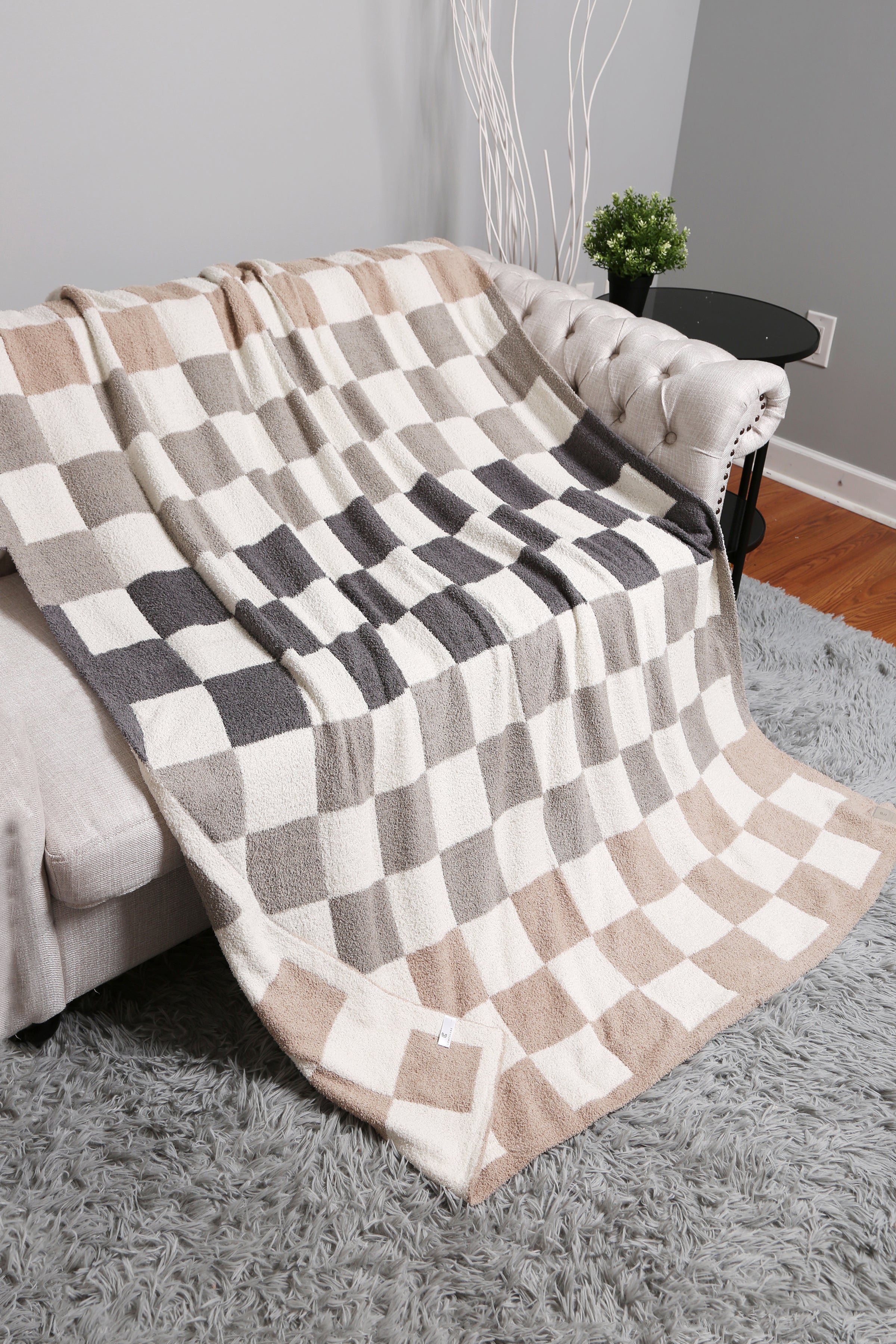 Gray/Beige Checkered Throw Blanket