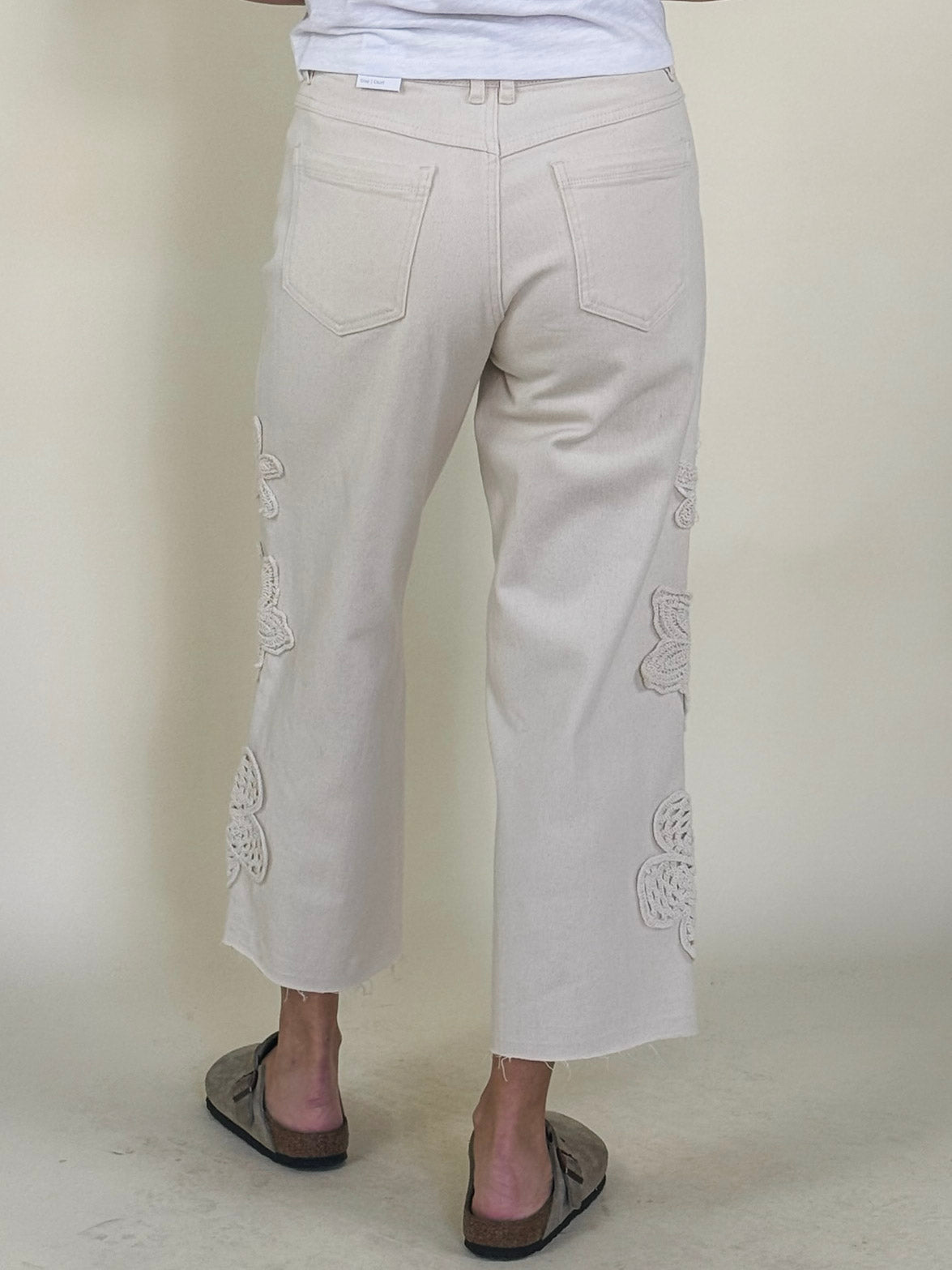 [TRIBAL] Audrey Wide Crop Crochet Detail Jeans