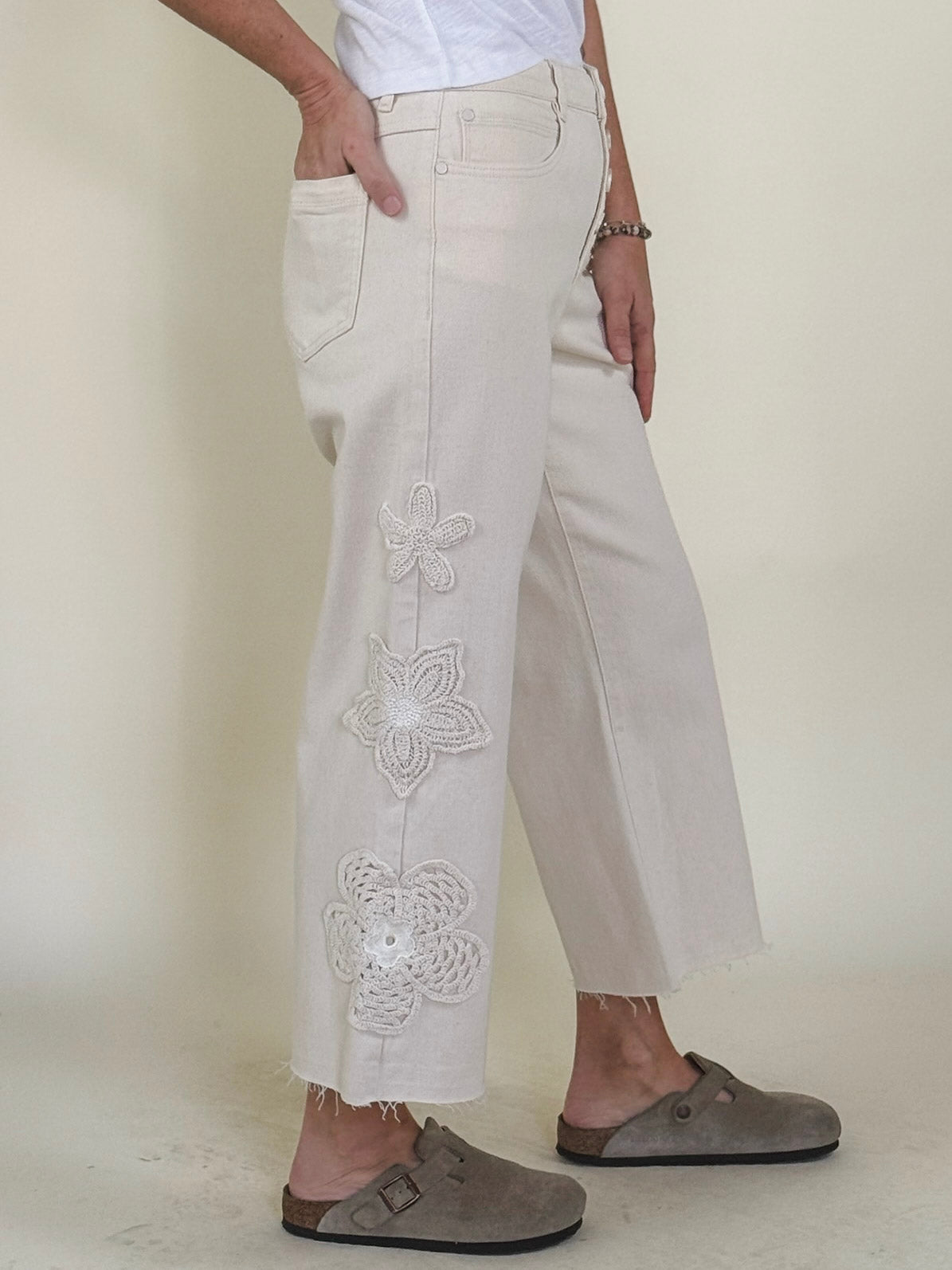 [TRIBAL] Audrey Wide Crop Crochet Detail Jeans