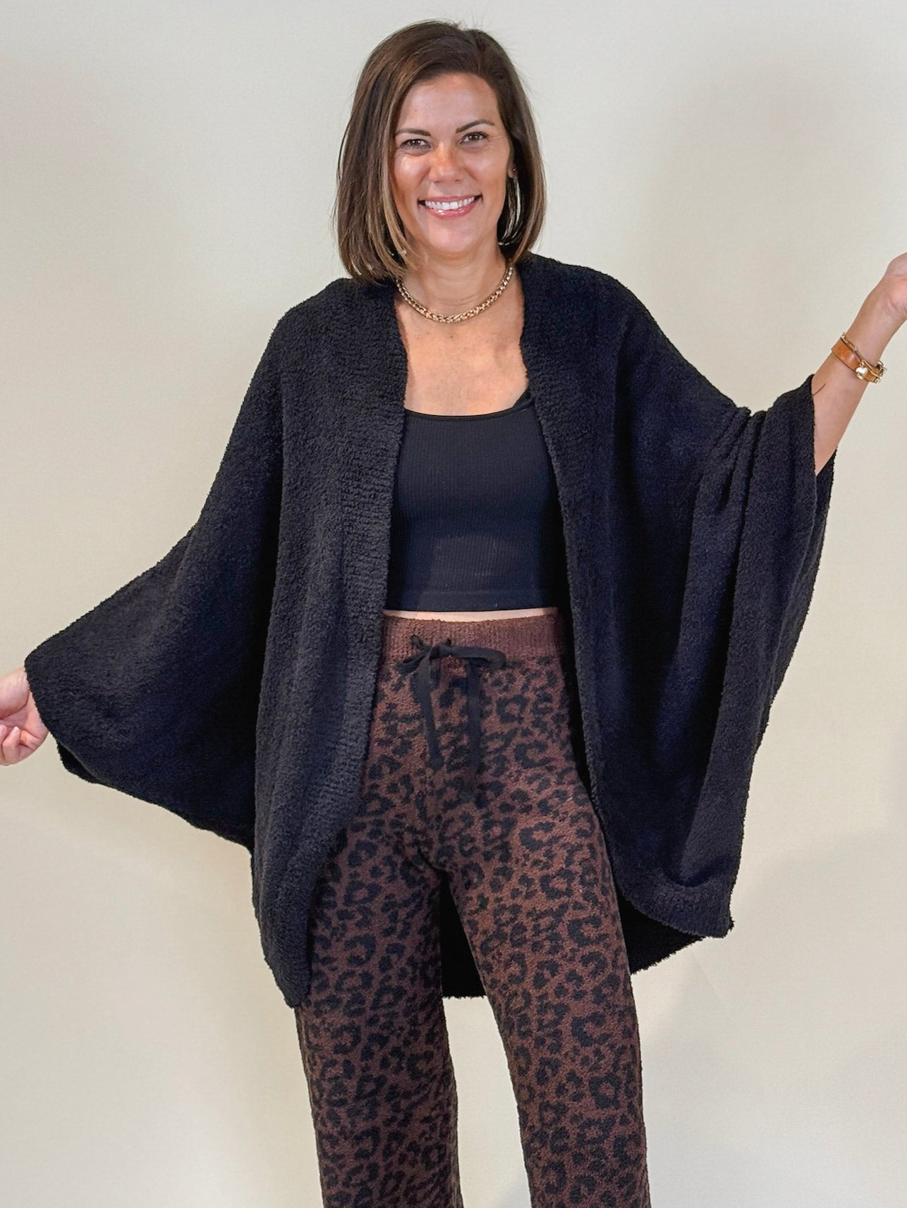 Camy Soft & Cozy Marshmallow Shrug - Black