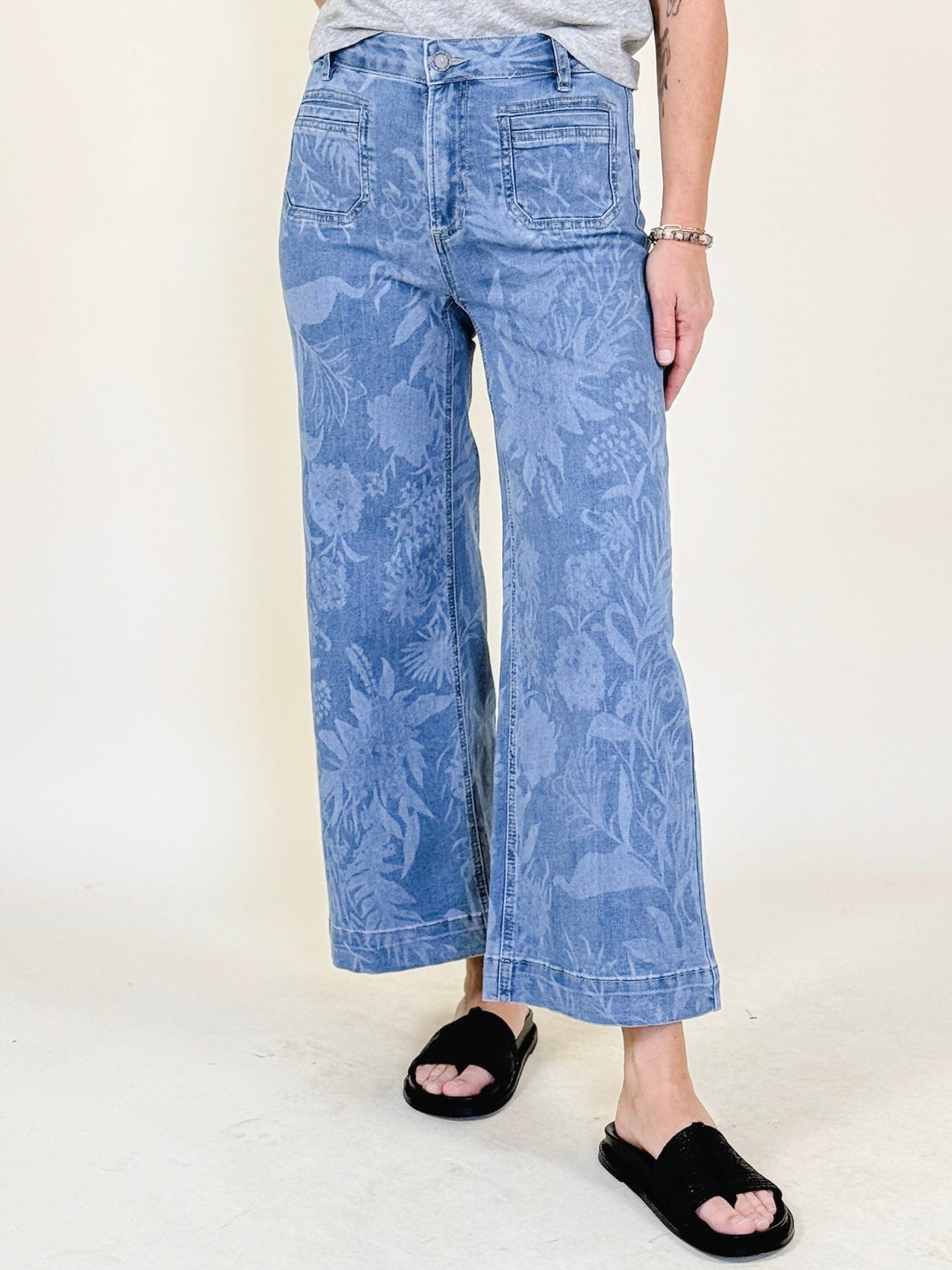 Cara Cropped Flare Patch Pocket Denim Pants