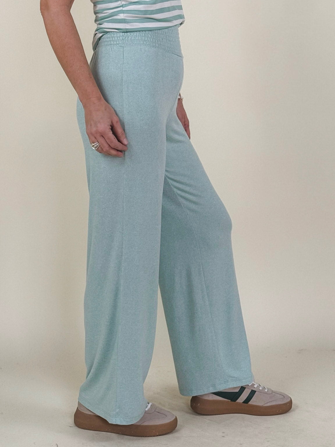 [Z Supply] Dawn Smocked Pants