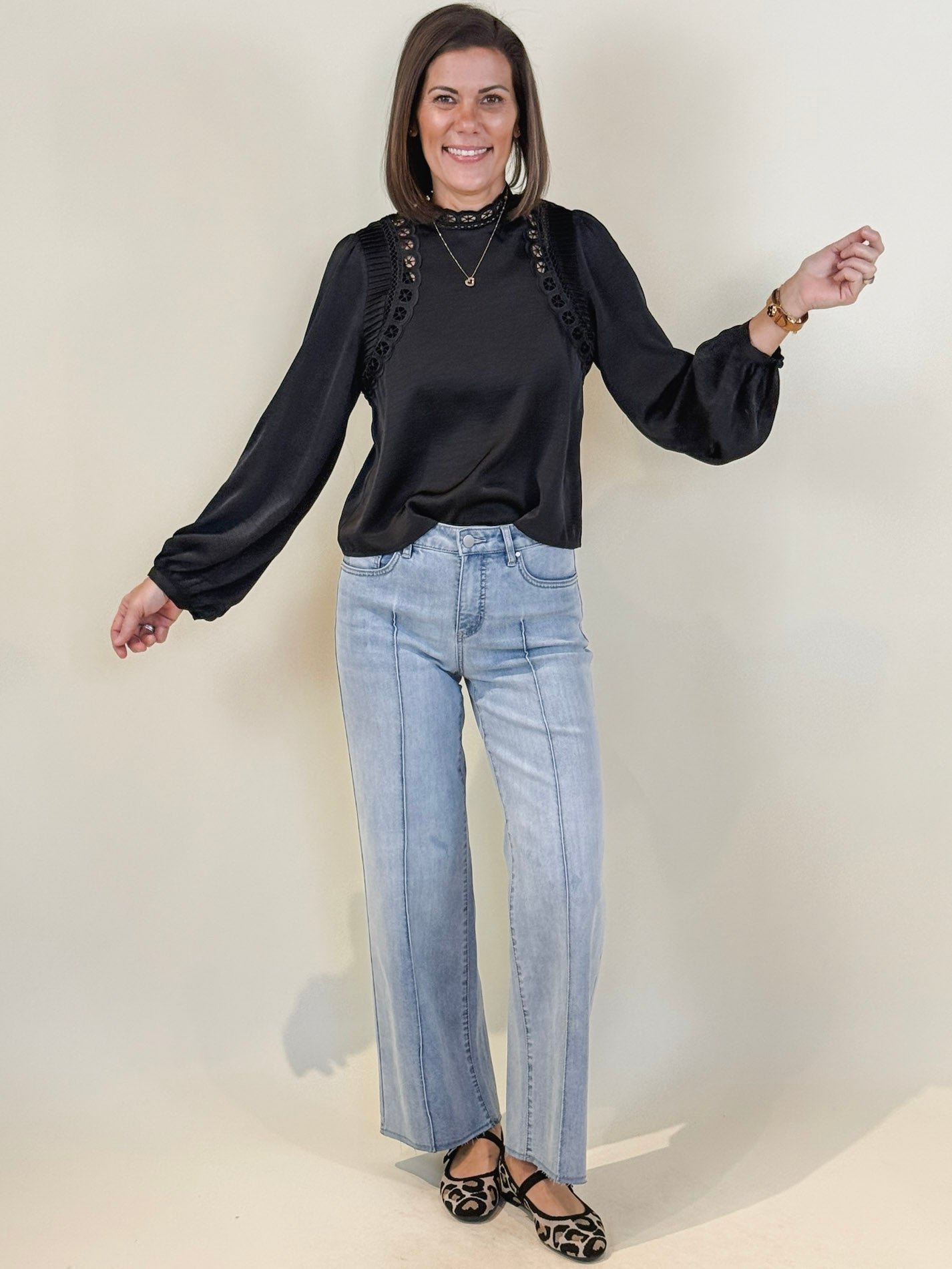 [Z Supply] Silvana Embroidered Top