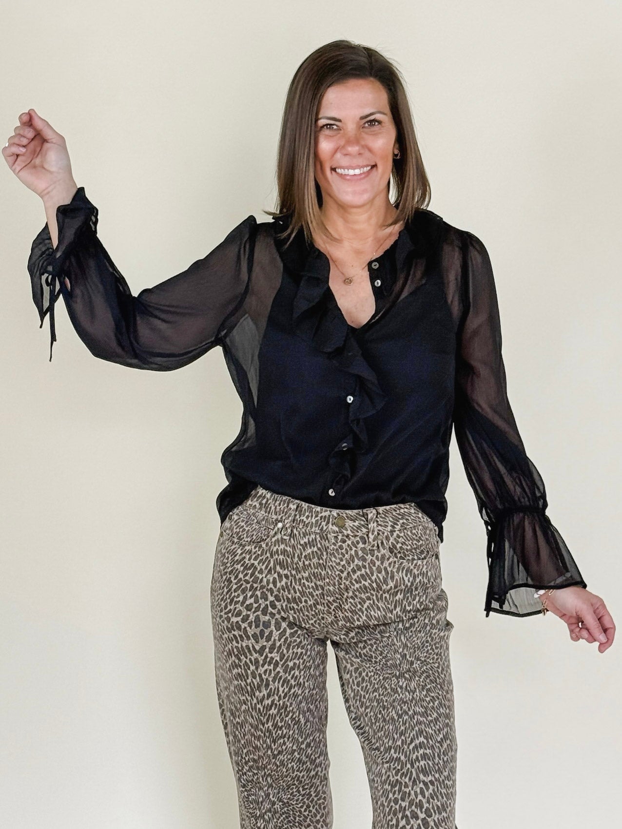 [Liverpool] Valencia Ruffle Front Shirt