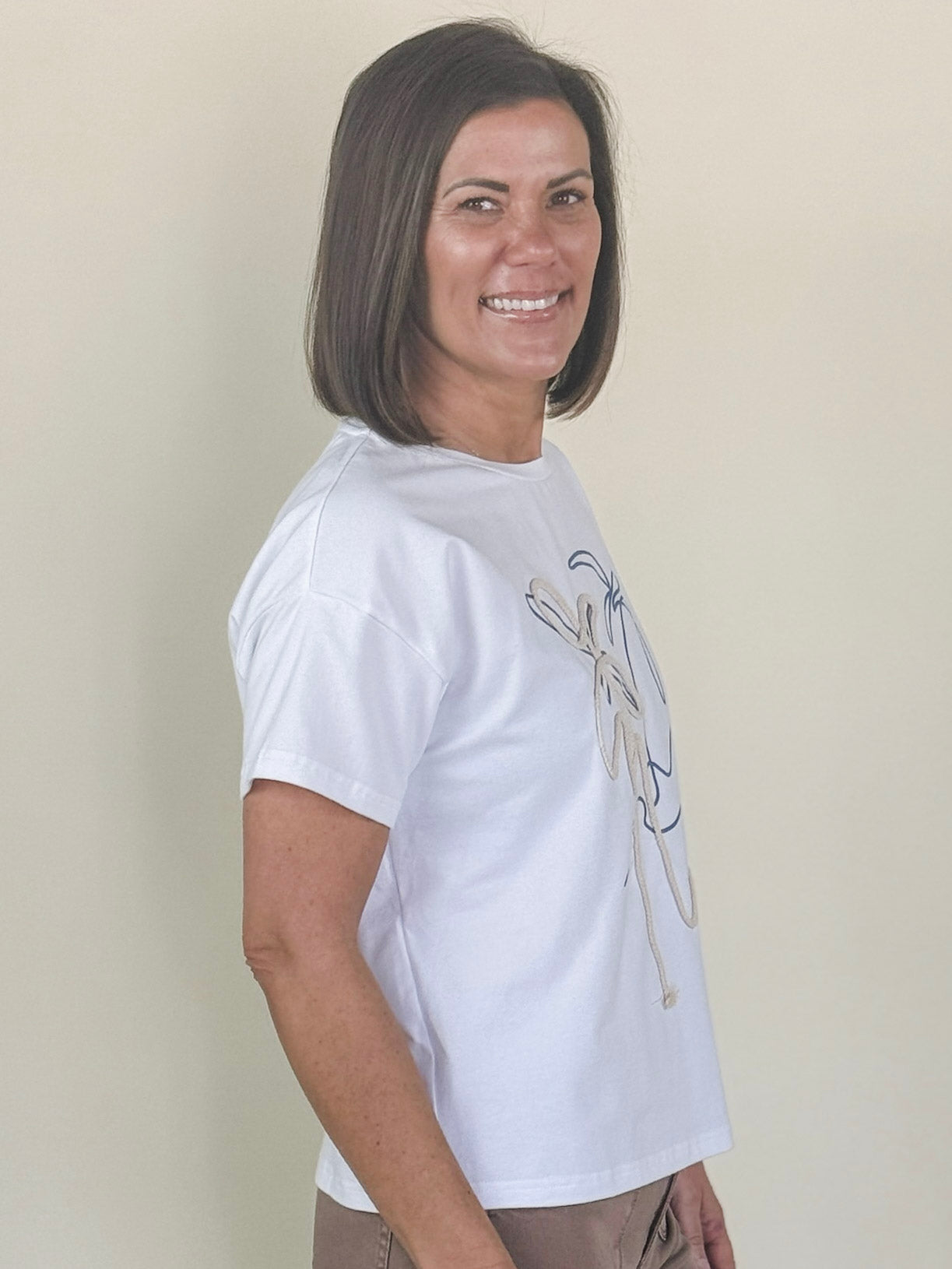 Sandy Embroidered Graphic T-Shirt