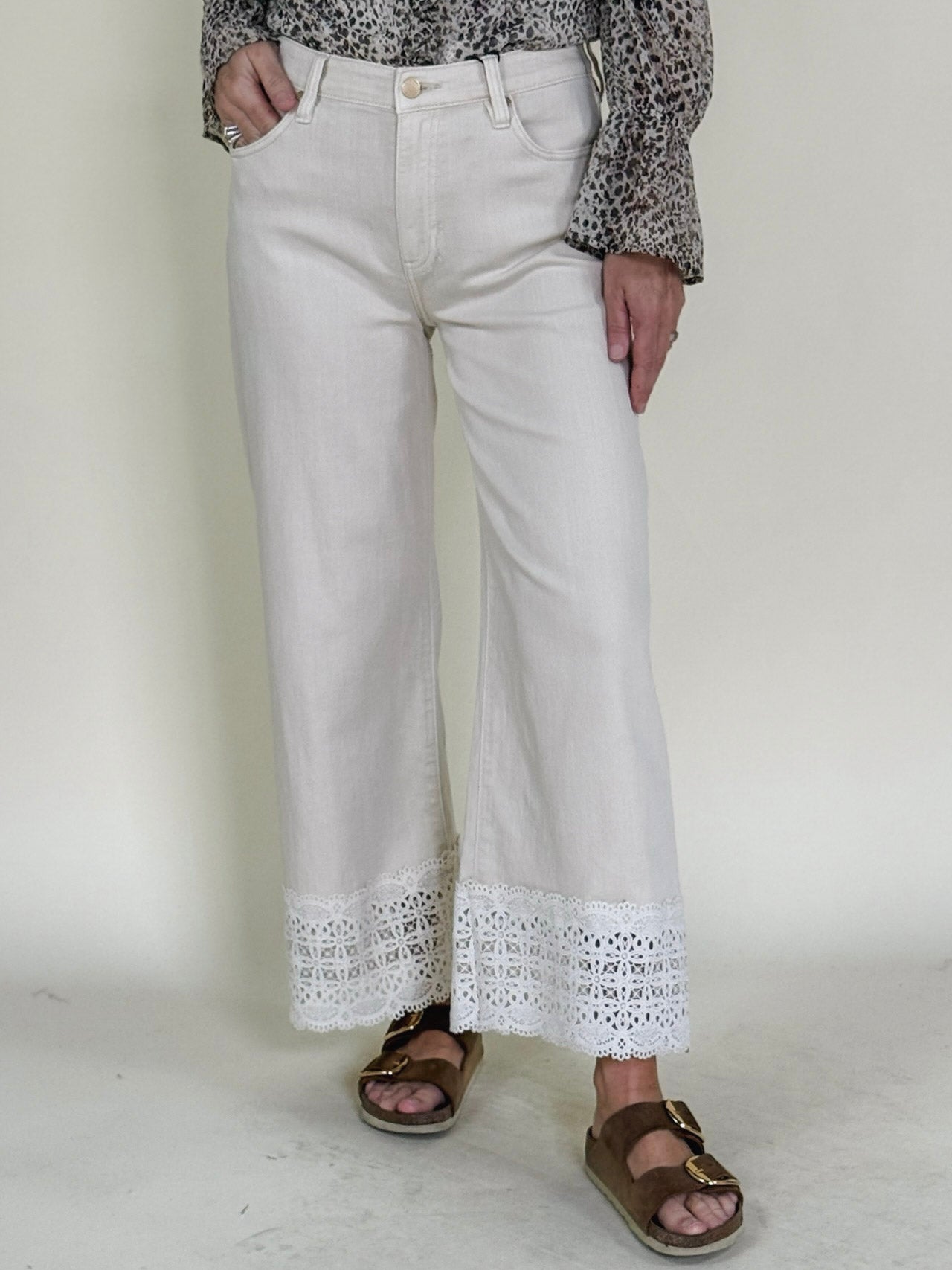 [Liverpool] Stride Wide Leg Denim with Lace Trim, 27" Inseam