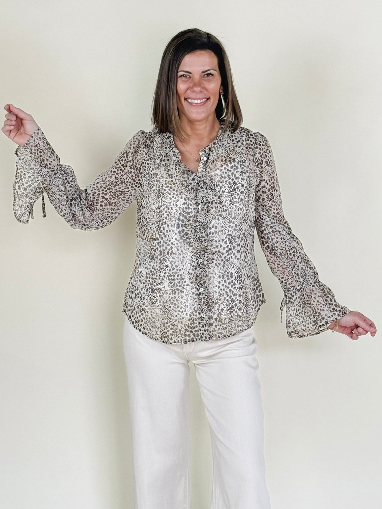 [Liverpool] Valencia Ruffle Front Shirt