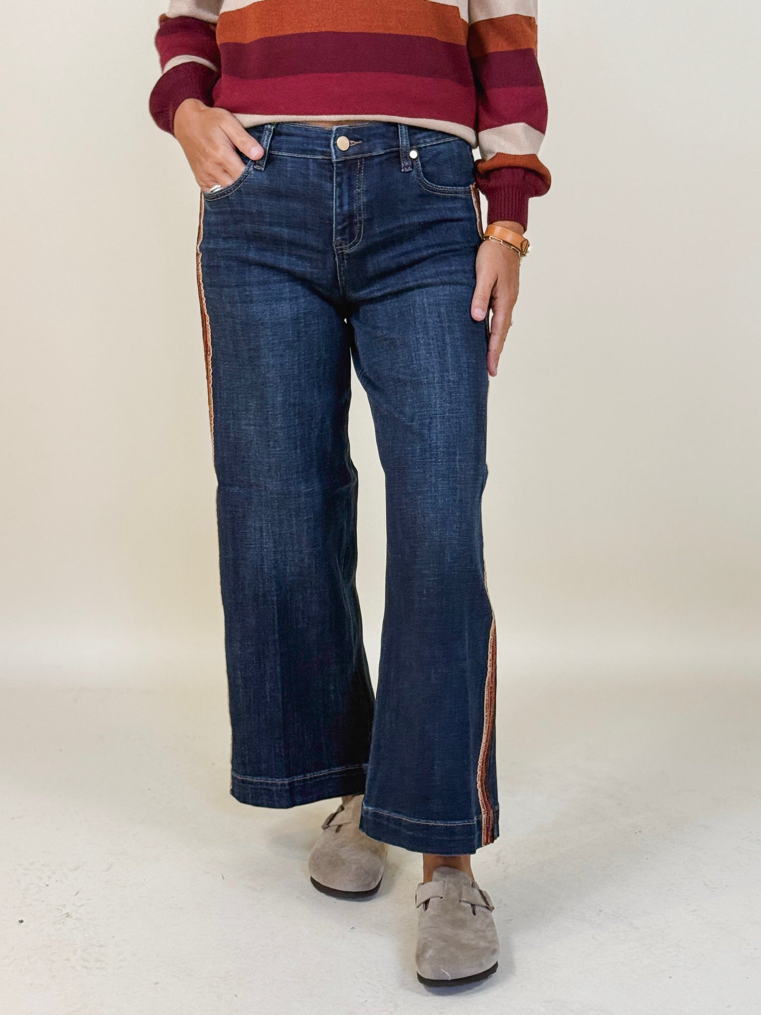 [Liverpool] Stride Wide Leg Jean with Velvet Trim, 28" Inseam