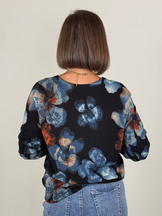 [TRIBAL] Soft Yarn Three-Quarter Sleeve Sweater