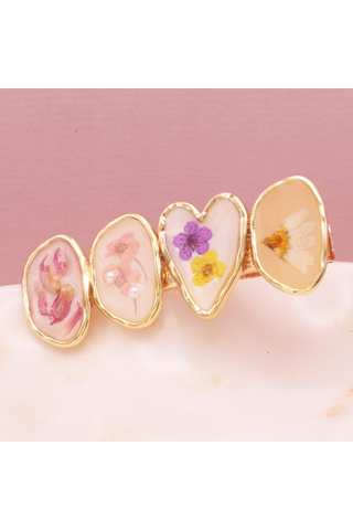 Cottage Classic Light Dried Flower Gold Hairclip