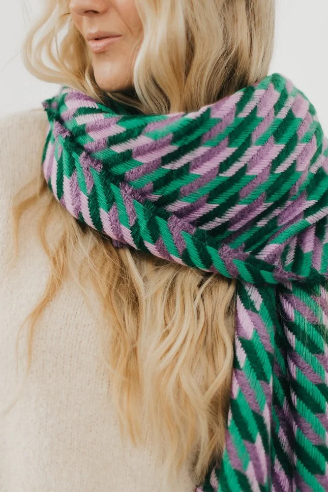 Cold Morning Houndstooth Scarf - Green