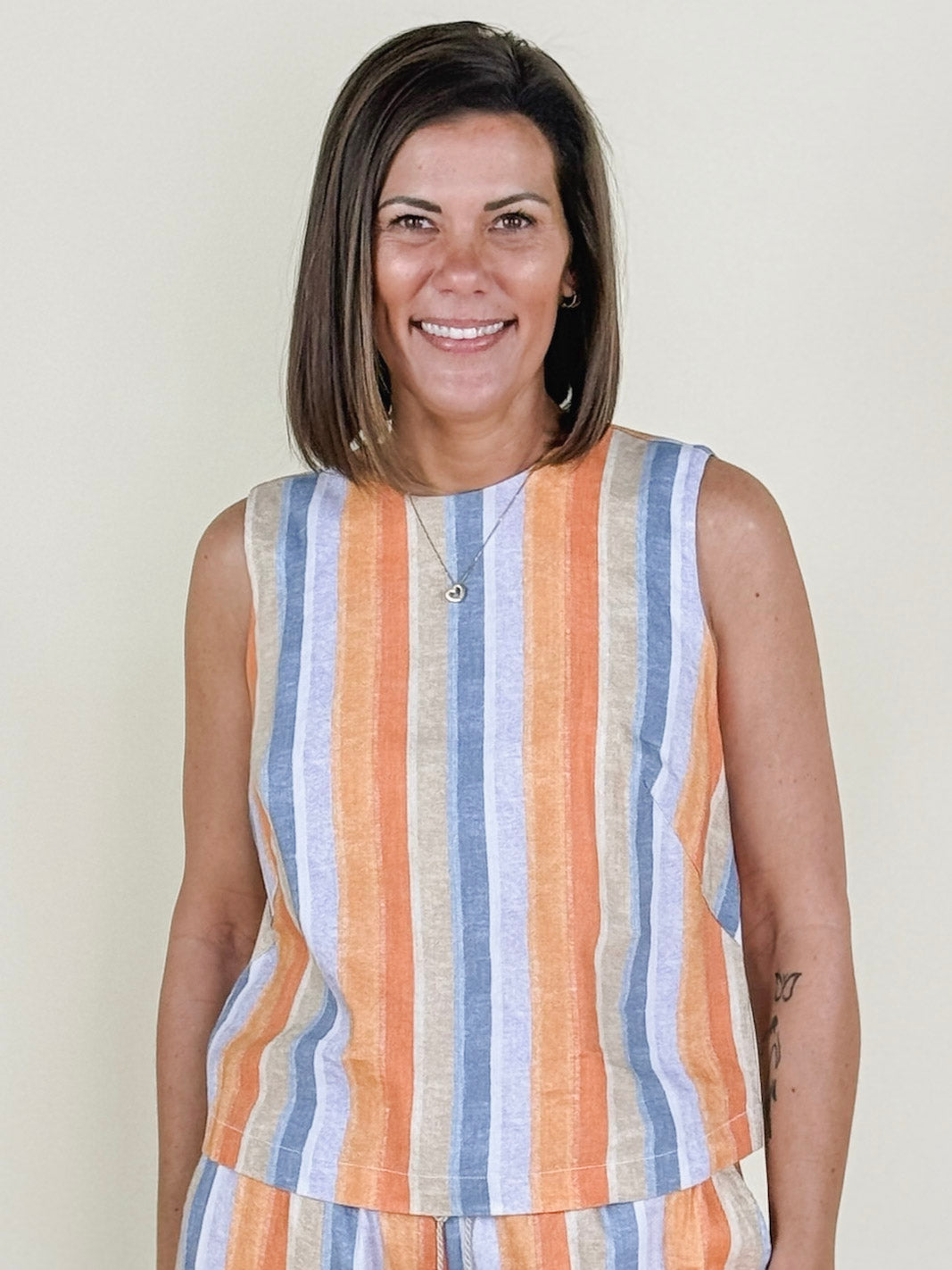 [Liverpool] Shelly Sleeveless Button Back Top