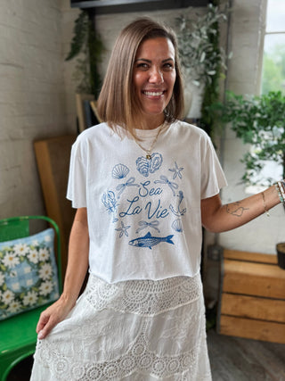 Sea La Vie Vintage Graphic Crop Top