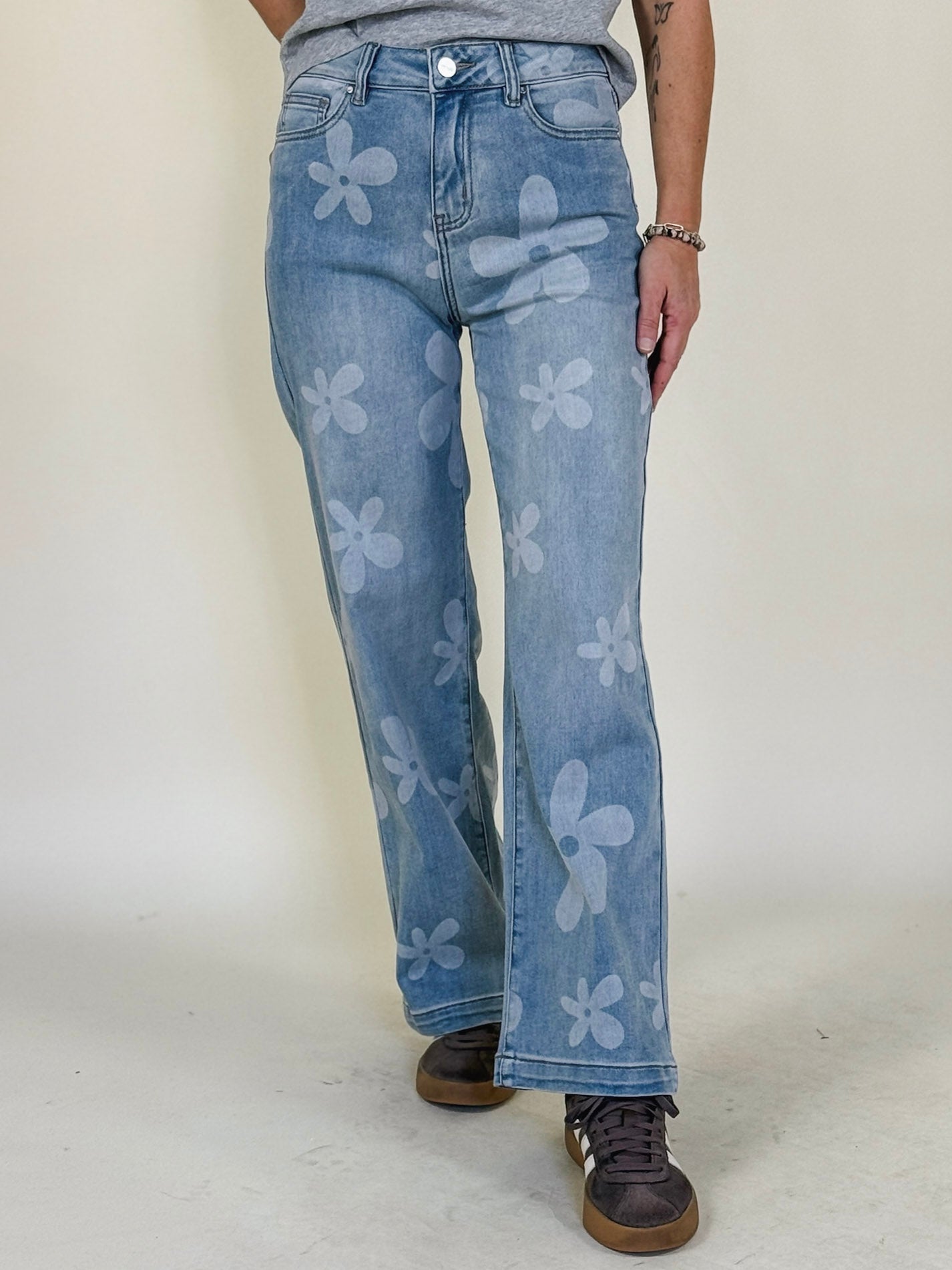 Dani Daisy Print Straight Jeans