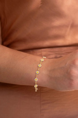 Daisy Chain Bracelet