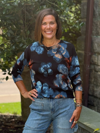[TRIBAL] Soft Yarn Three-Quarter Sleeve Sweater