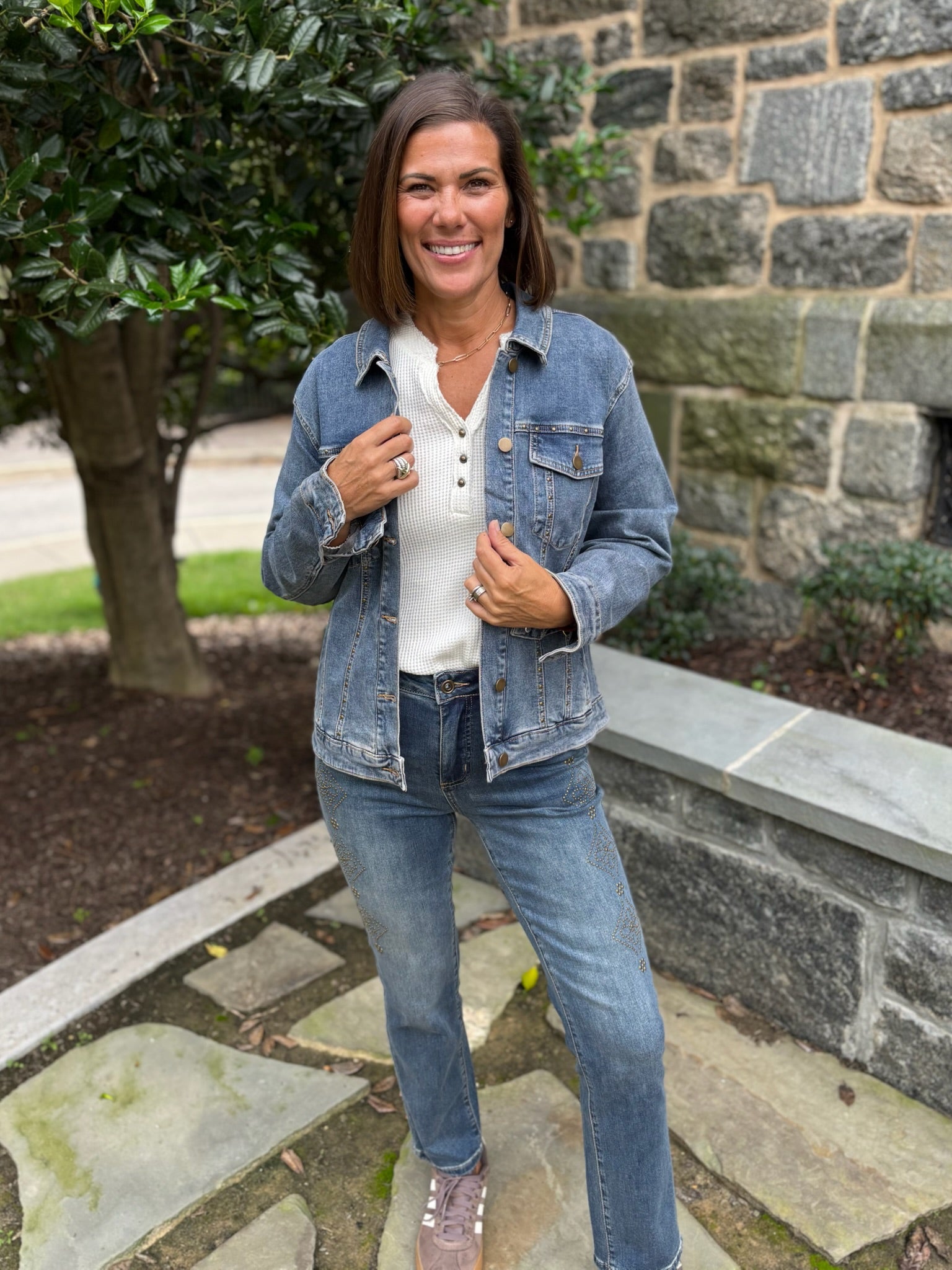 [TRIBAL] Audrey Studded Straight Jeans