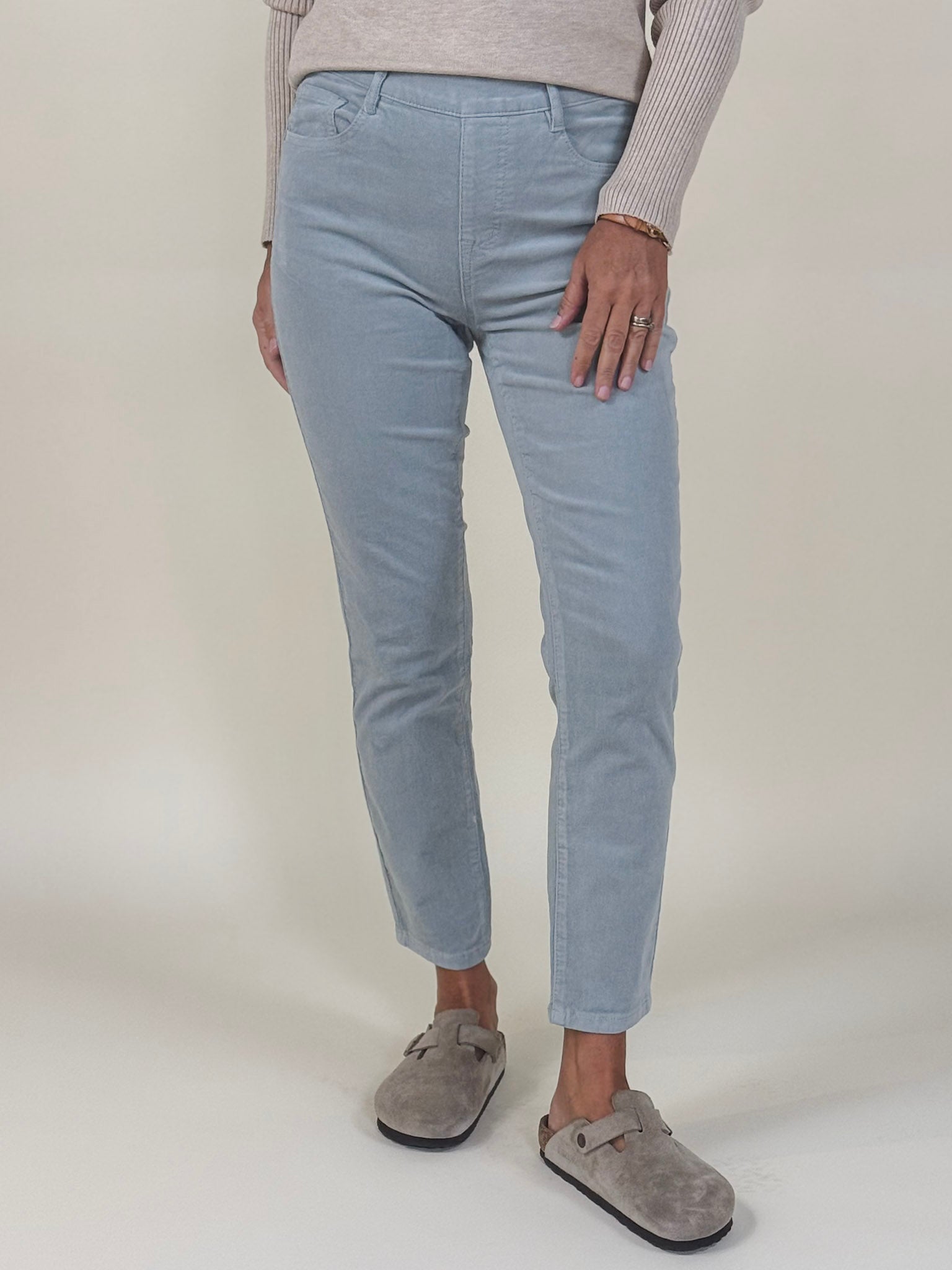 [TRIBAL] Audrey Micro Corduroy Pull-On Slim Pant