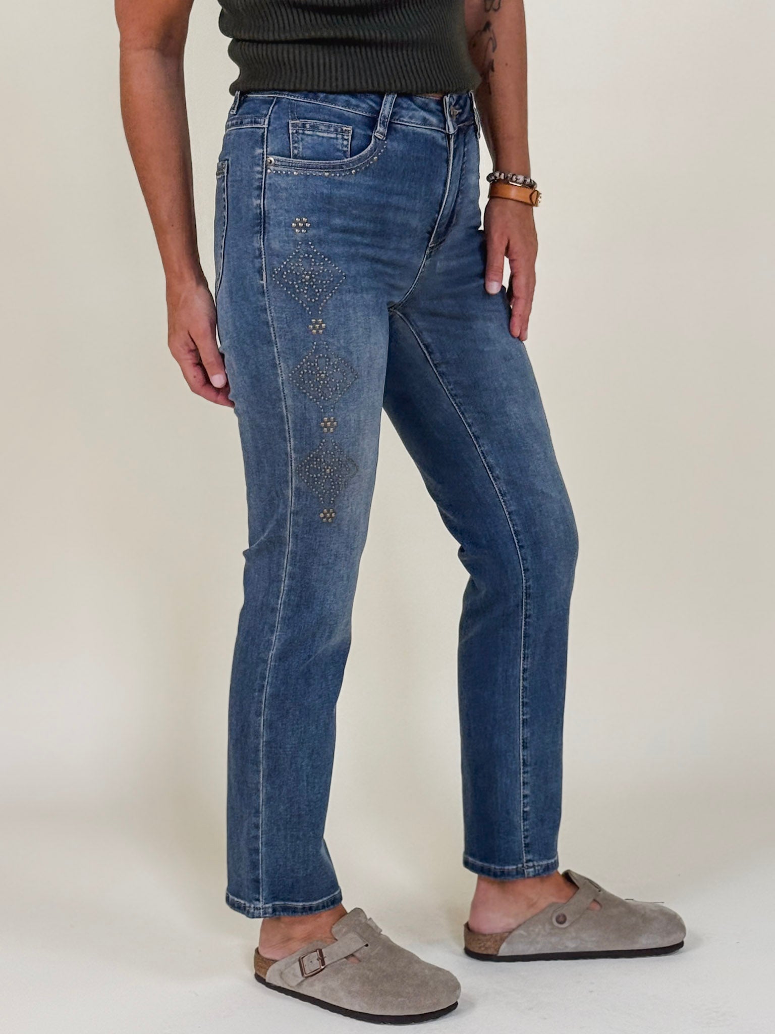 [TRIBAL] Audrey Studded Straight Jeans