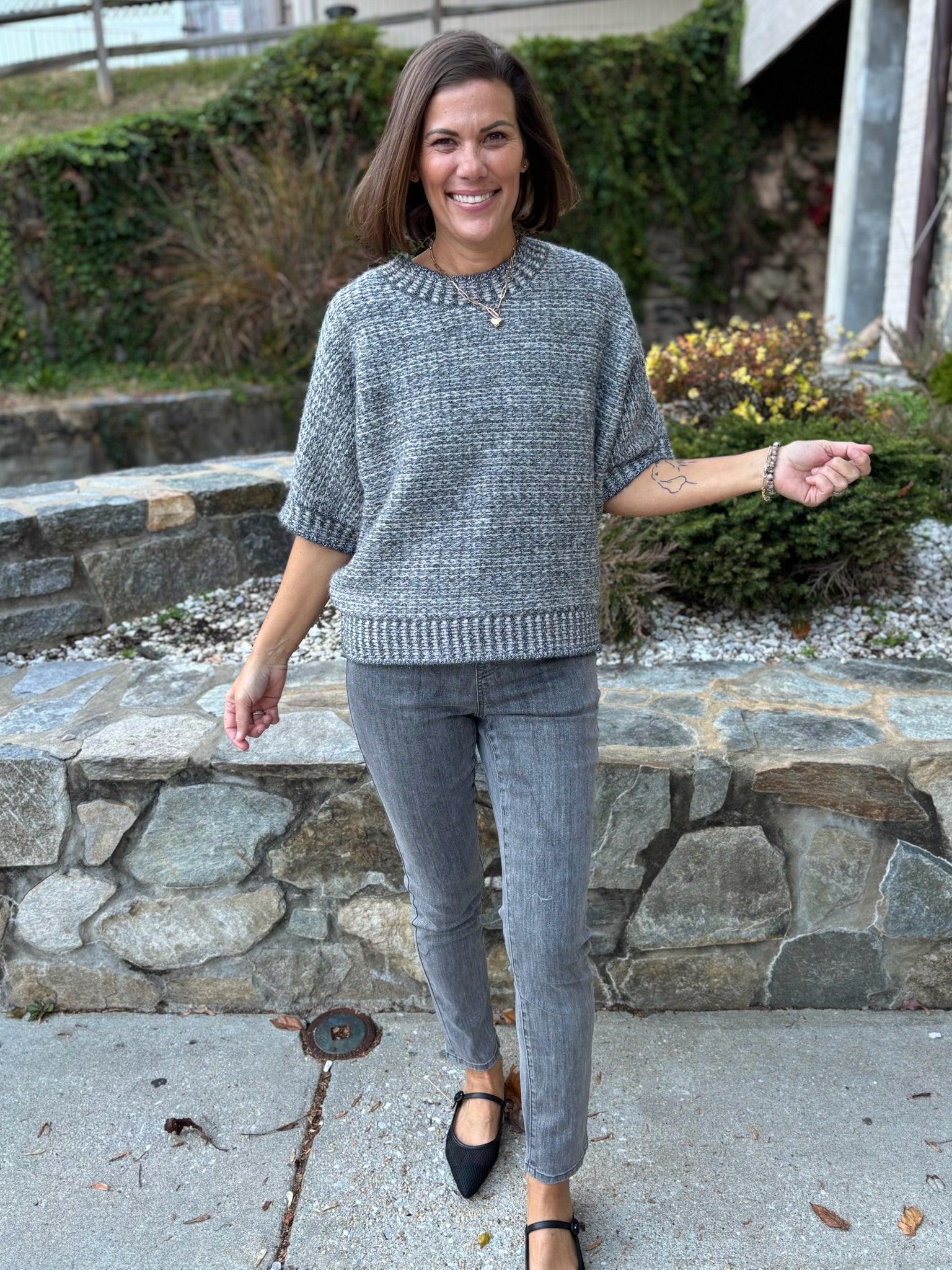 [TRIBAL] Crew Neck Half Sleeve Sweater