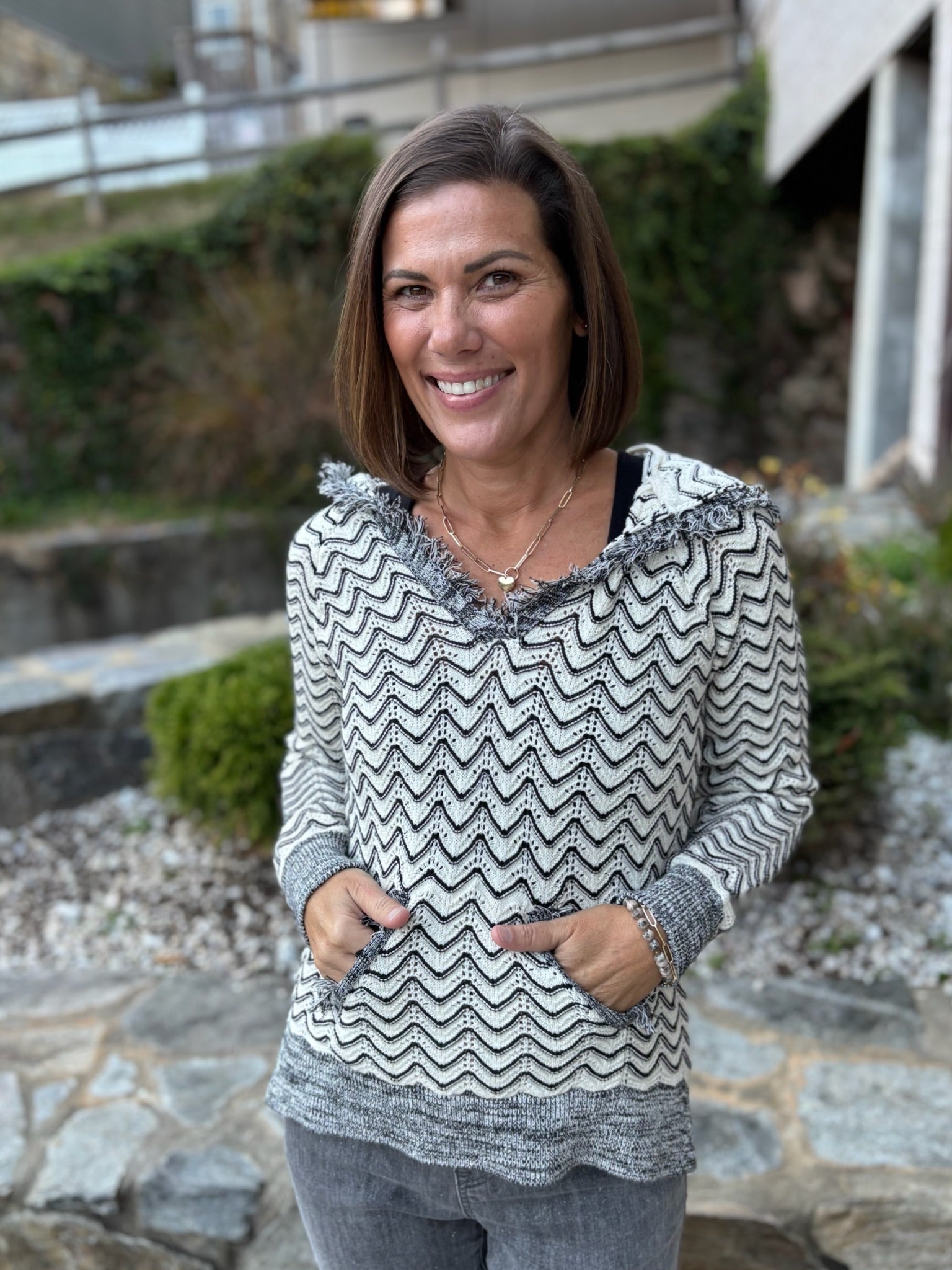 [TRIBAL] Fringed Hooded Sweater