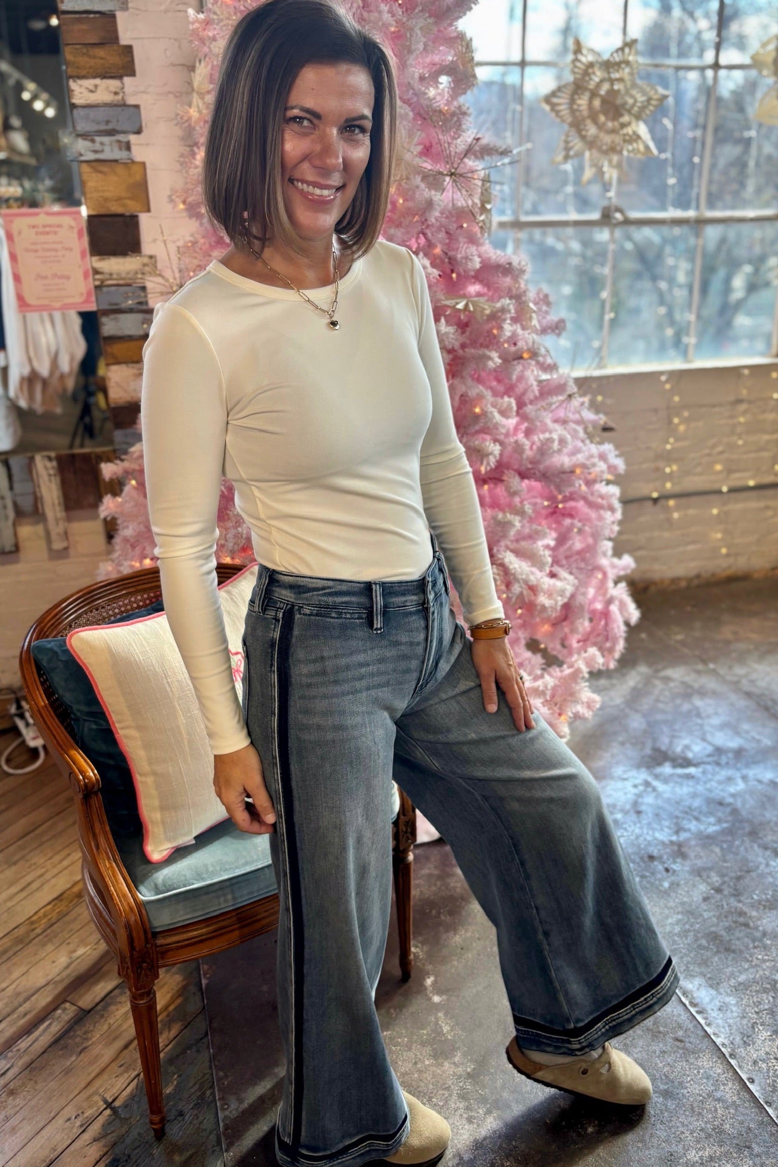 [Liverpool] Super Stride Wide Leg Jeans with Shadow Cuff, 30" Inseam