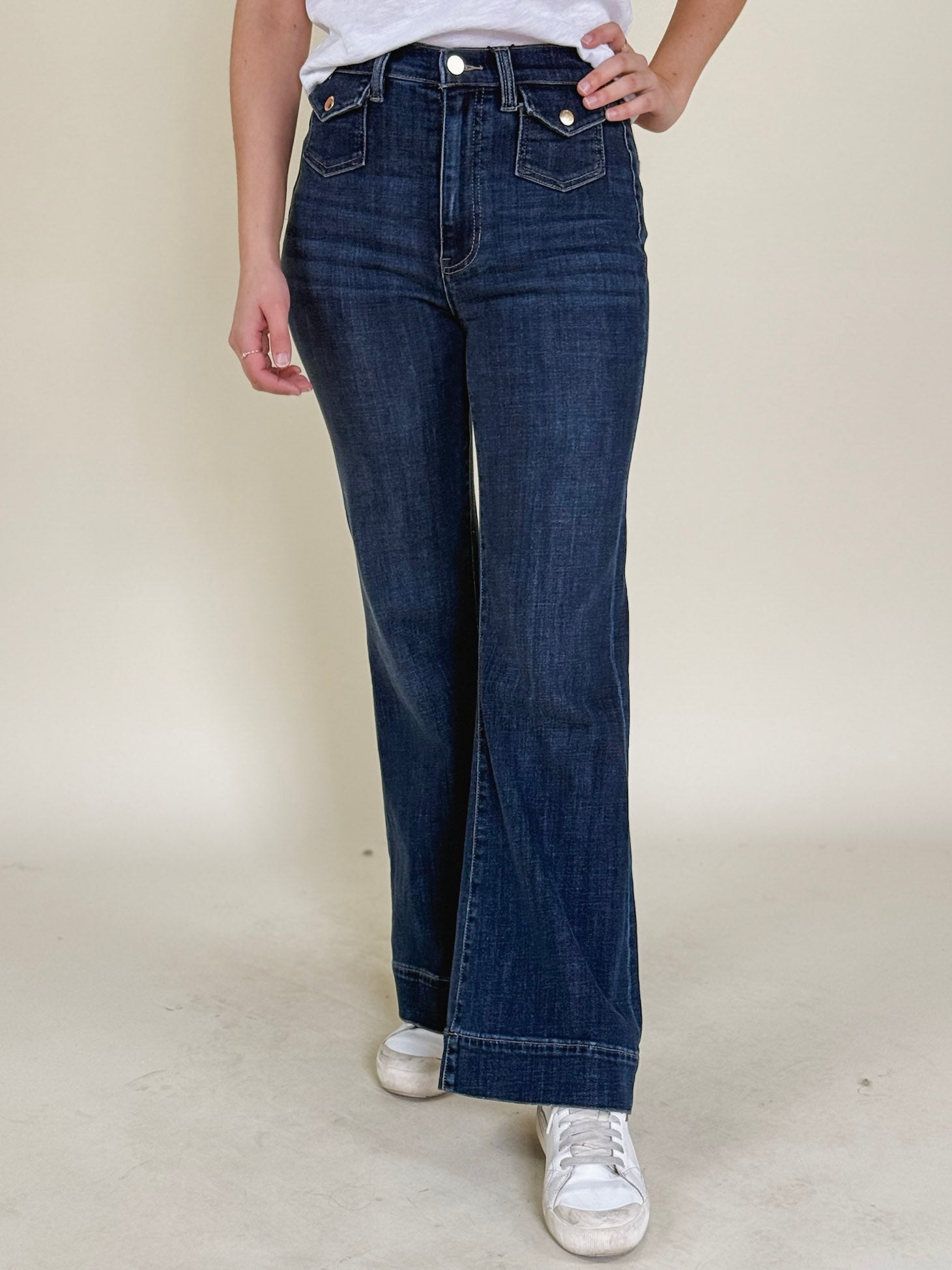 [Liverpool] Hannah Flare Jeans with Mini Patch Pockets, 30" Inseam