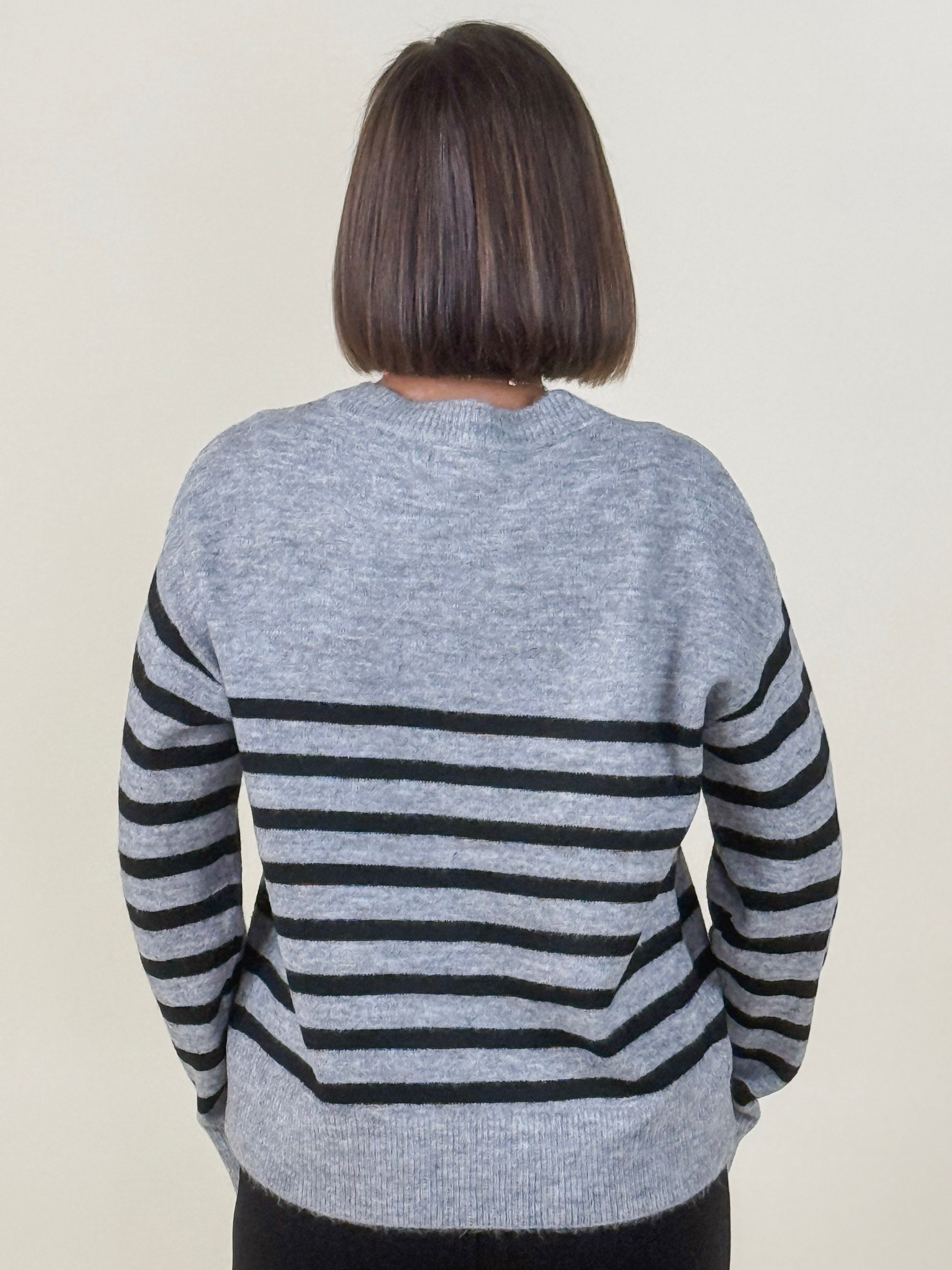 [Liverpool] Mckensey Dropped Shoulder Sweater