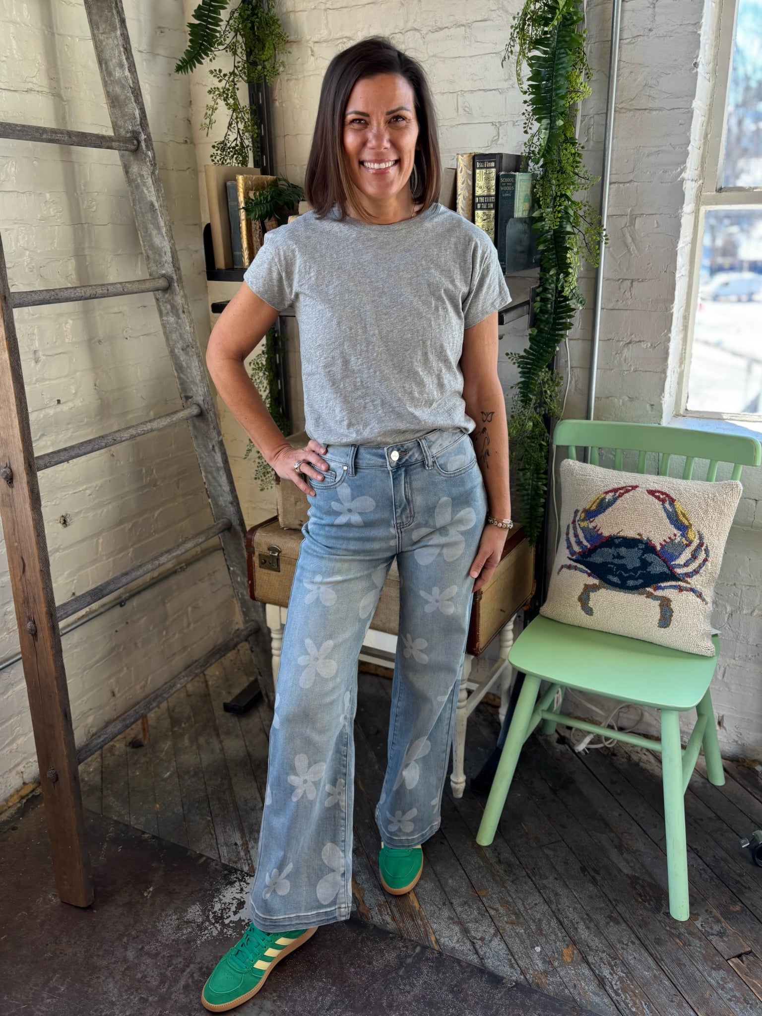 Dani Daisy Print Straight Jeans