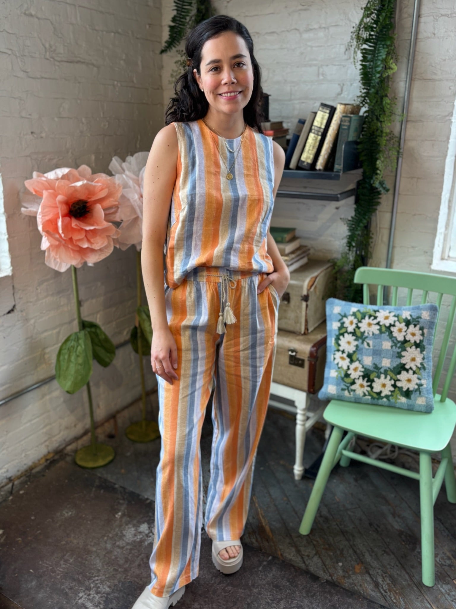 [Liverpool] Shelly Sleeveless Button Back Top