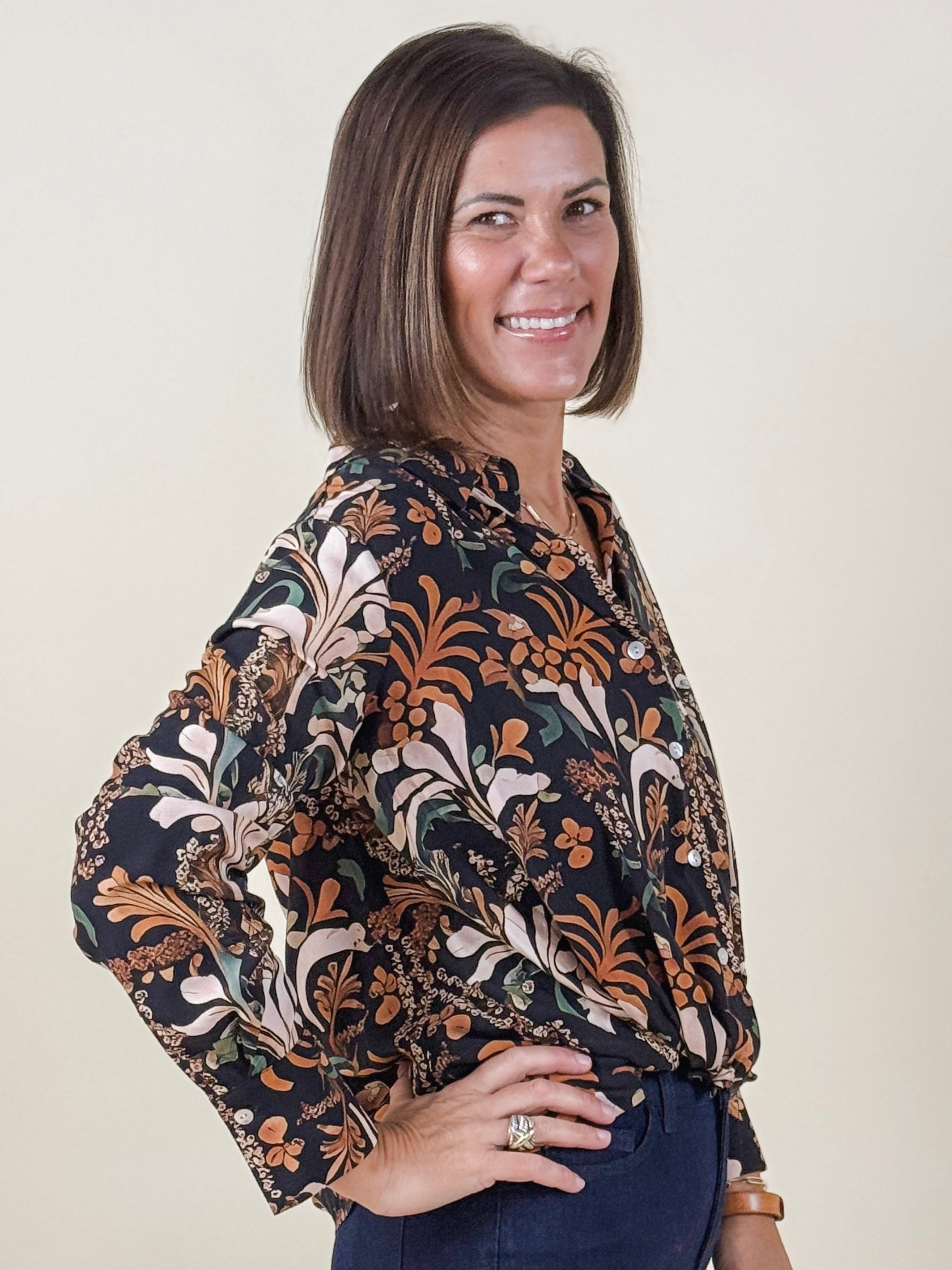 Barb Twisted Front Top