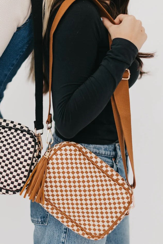 Woven Willow Camera Crossbody Bag - Checkered Brown