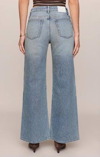 [Z Supply] The Stunner Mid Rise Wide Leg Jeans