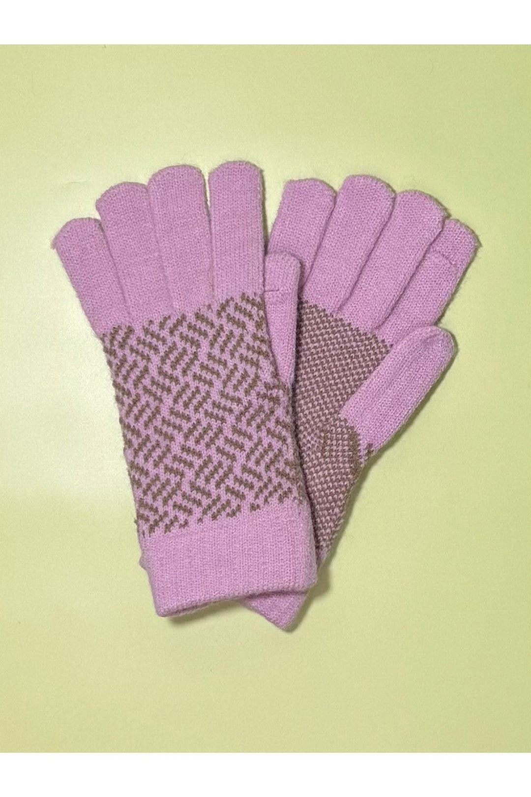 Two-Tone Patterned Knit Gloves